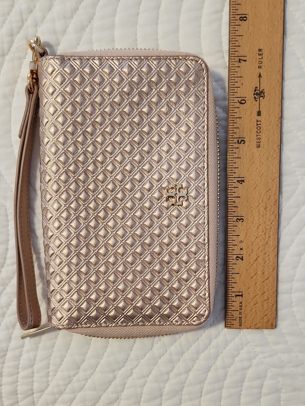 Tory Burch Metallic Rose Gold Quilted Zip Wristlet
